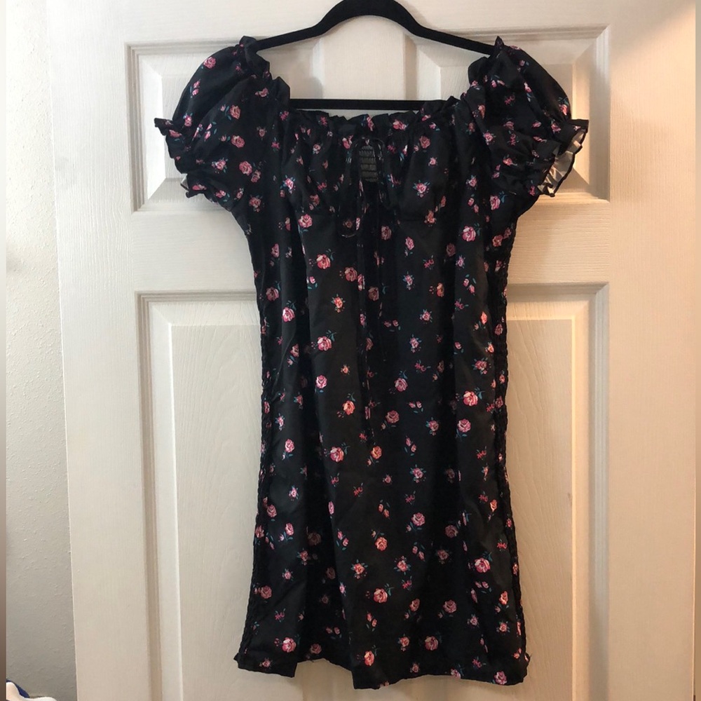 QULSE Women’s Floral Mini Dress, Black, Size Medium, NWT